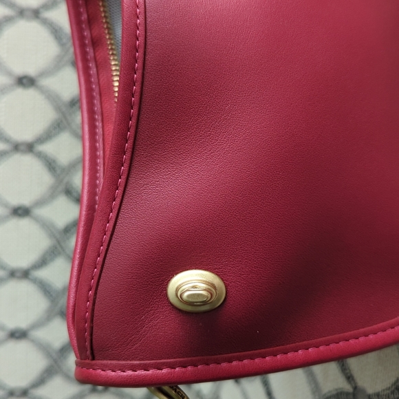 Swinger - Picture 5 of 11